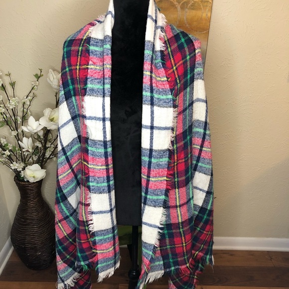 Old Navy Plaid Blanket Wrap Oversized Scarf Green Pink Blue - Picture 8 of 11